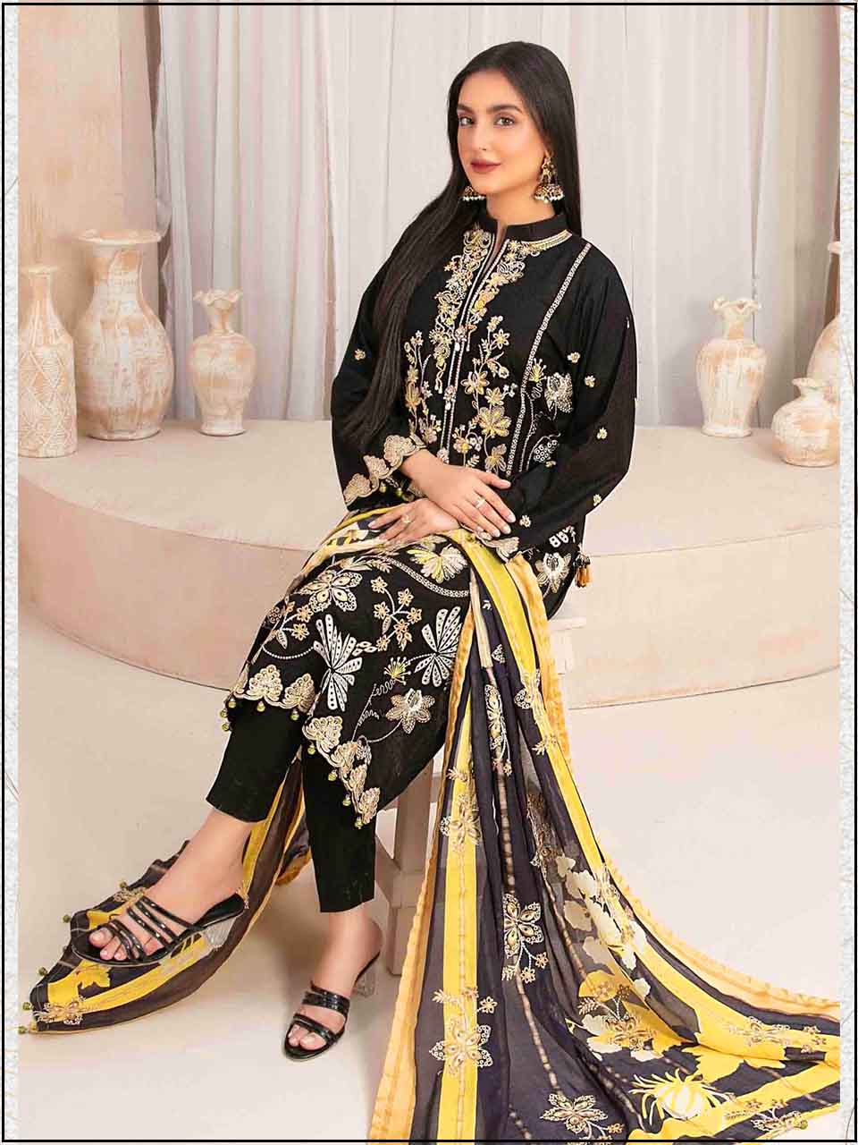 TAWAKKAL- 3PC EMBROIDERED LUXURY LAWN SUIT CB