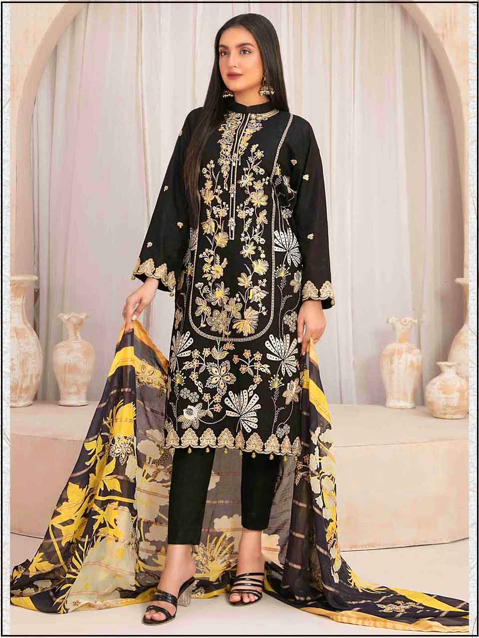 TAWAKKAL- 3PC EMBROIDERED LUXURY LAWN SUIT CB