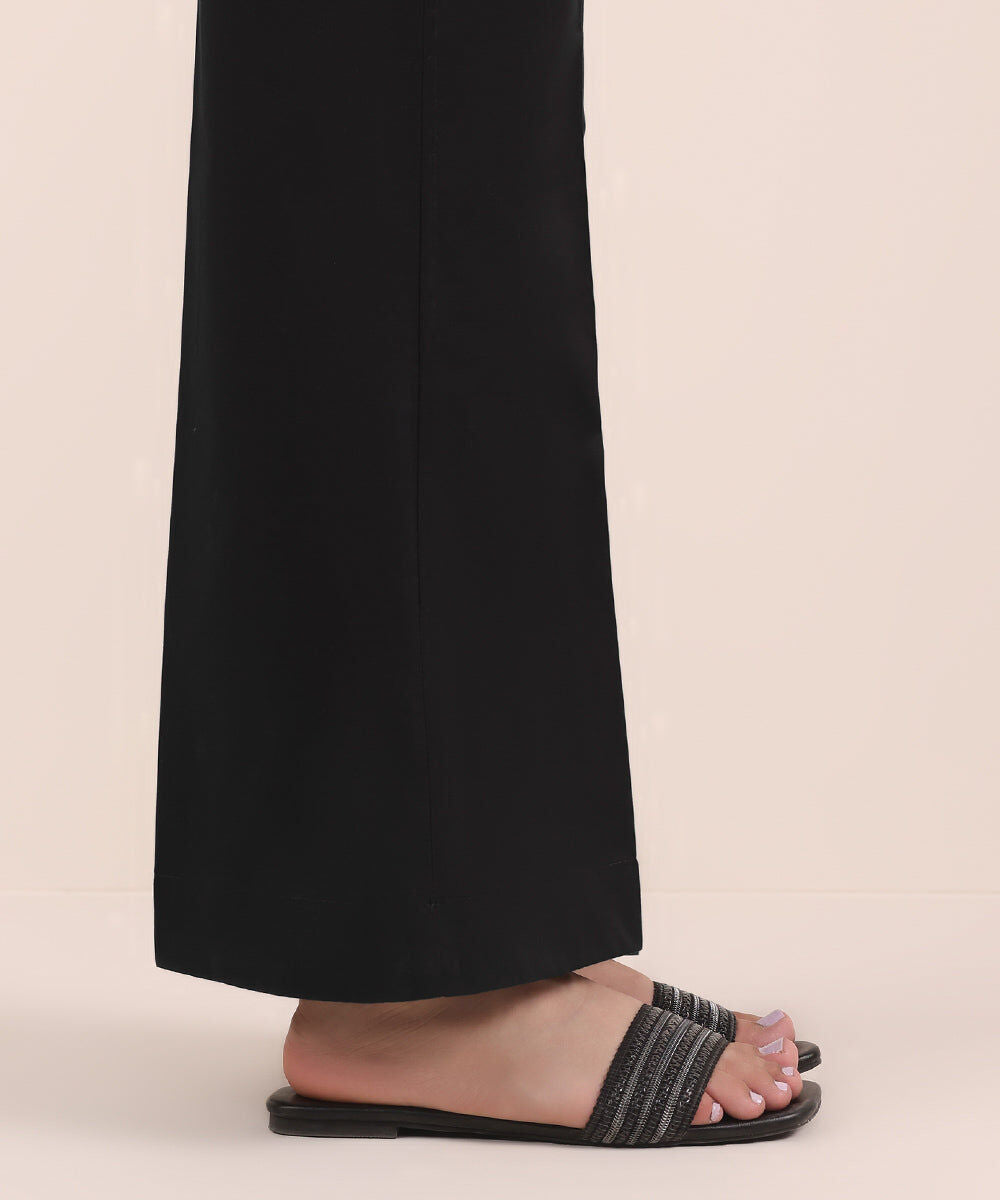 ATM26201 | Solid Cotton Boot-Cut Pant