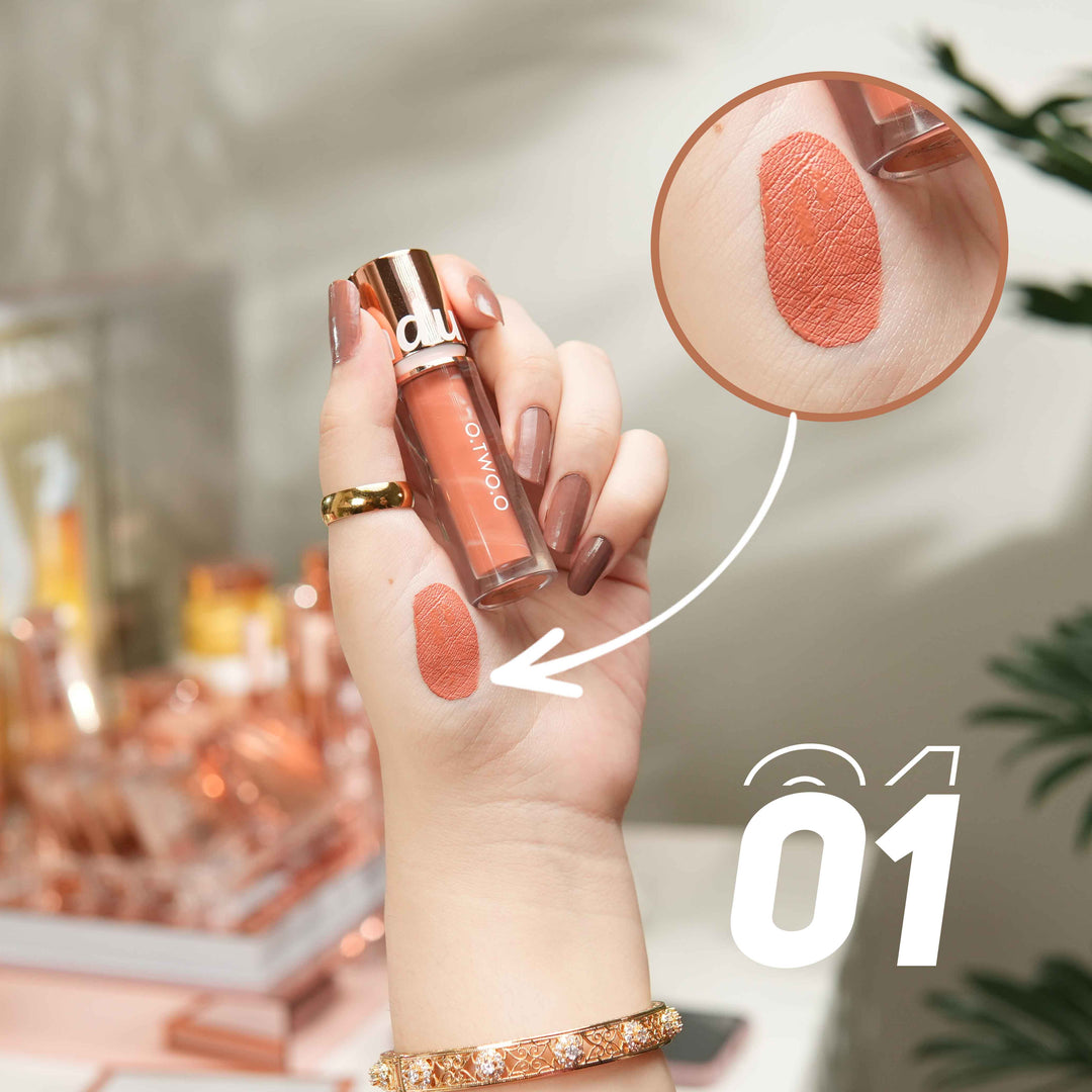O.TWO.O Lolepop Lipgloss