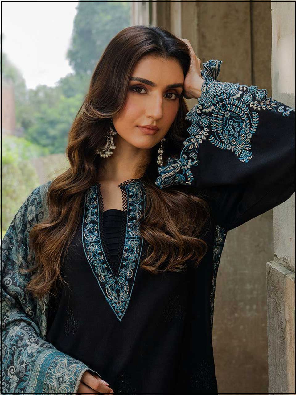 Izel- 3PC EMBROIDERED LUXURY LAWN SUIT
