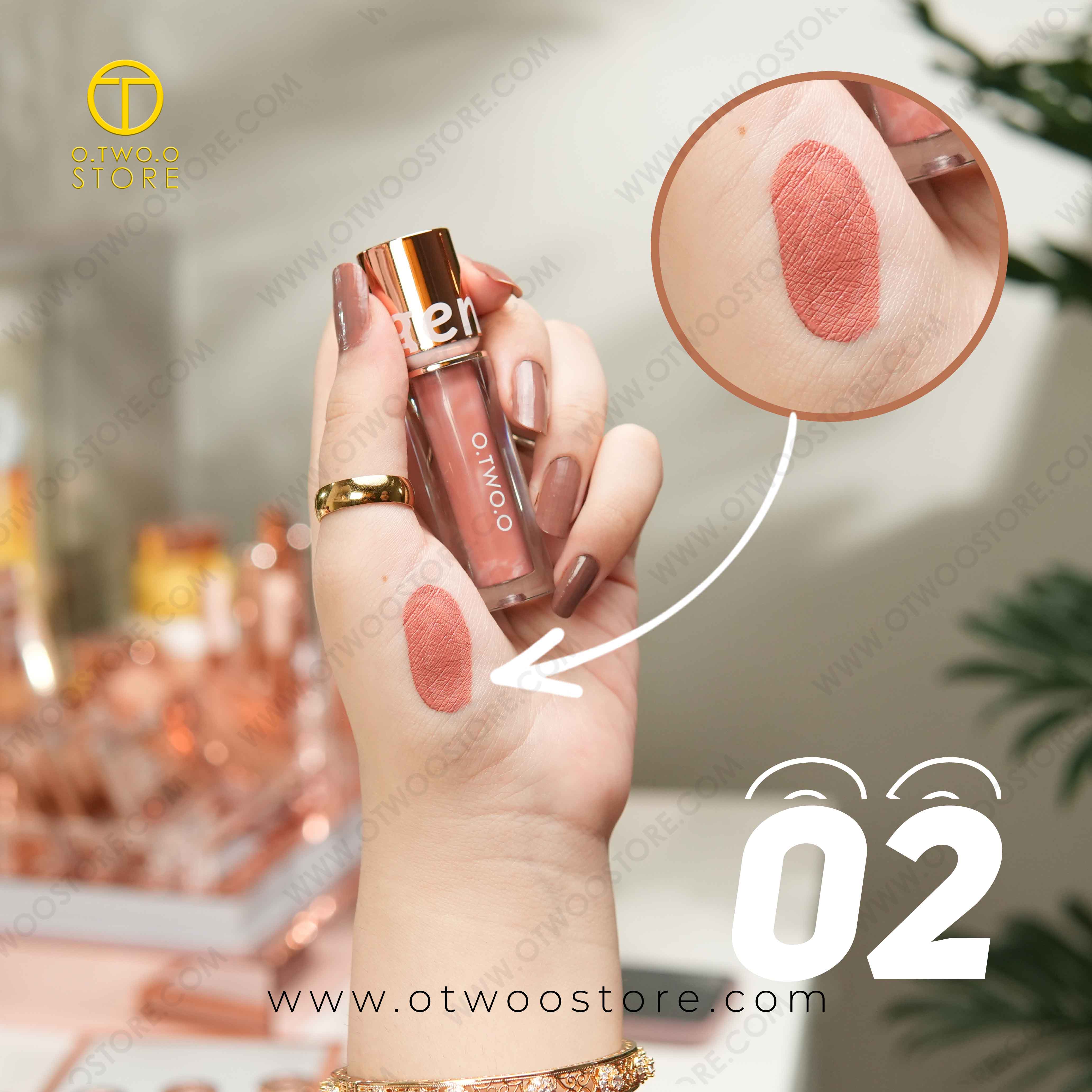 O.TWO.O Lolepop Lipgloss
