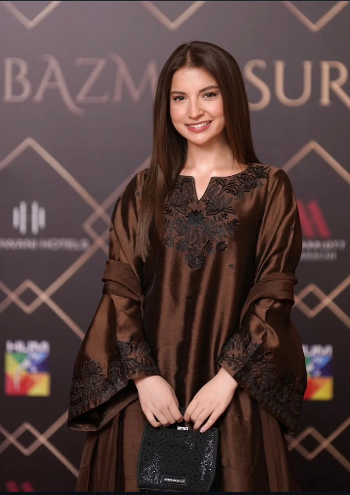 ATM26138 | Pakistani Designer 3 Piece Readymade Partywear Suit