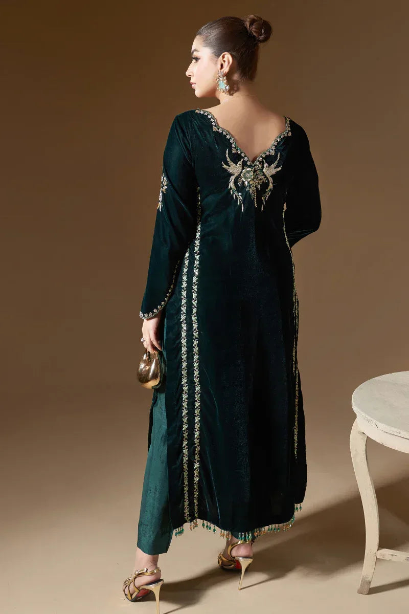 ATM26148 | Pakistani Designer Ready To Wear Velvet 3 Piece Suit