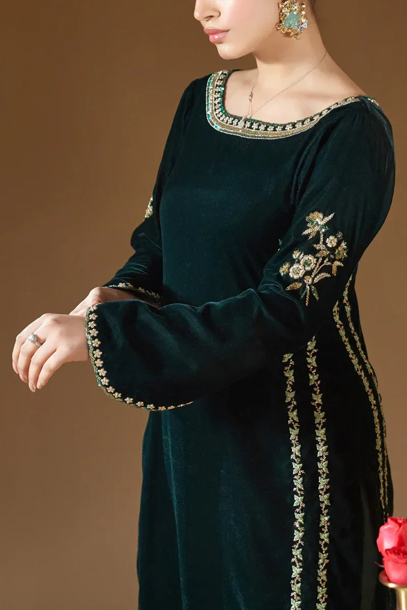 ATM26148 | Pakistani Designer Ready To Wear Velvet 3 Piece Suit