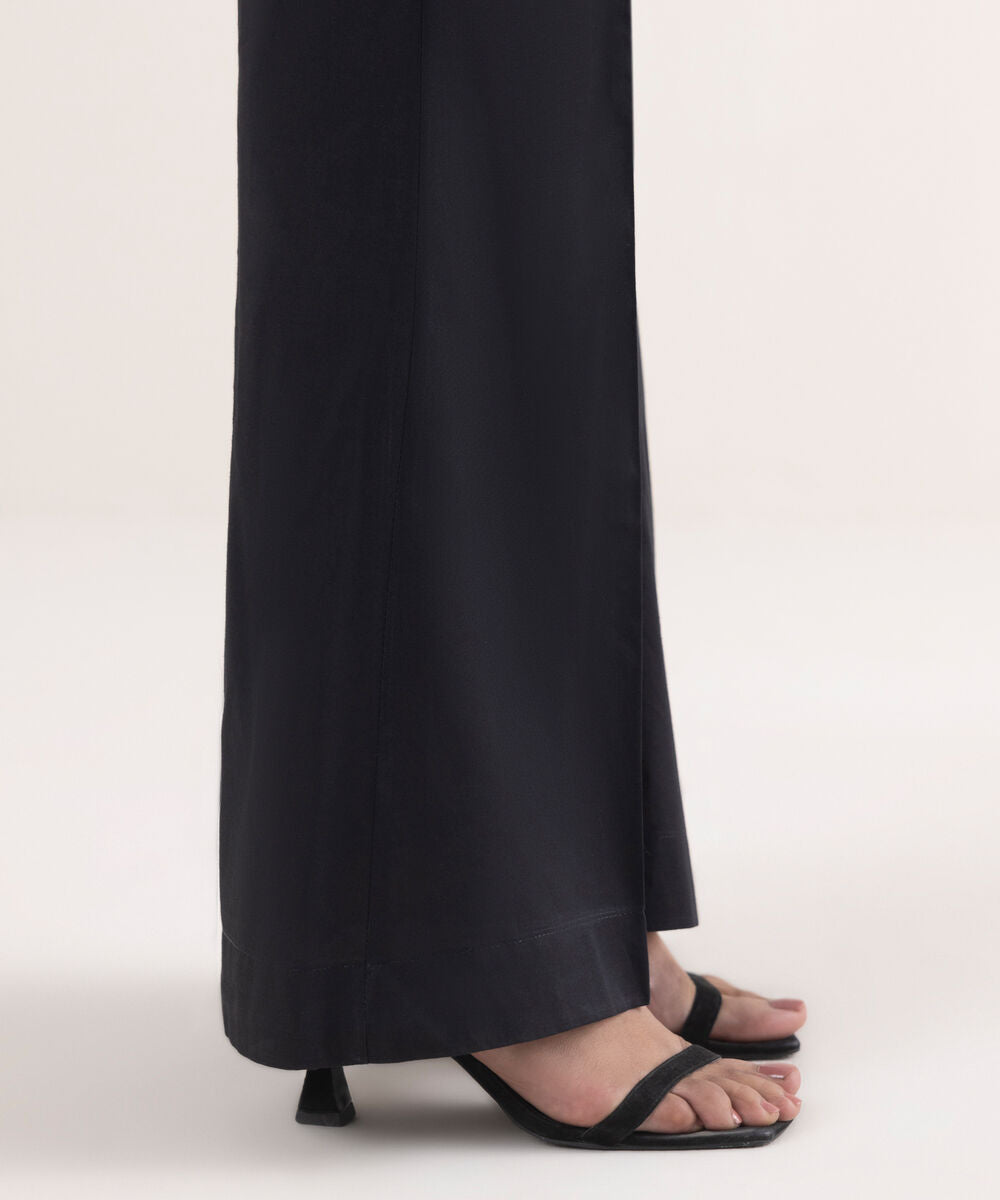 ATM26202 | Khaddar Boot-Cut Pant