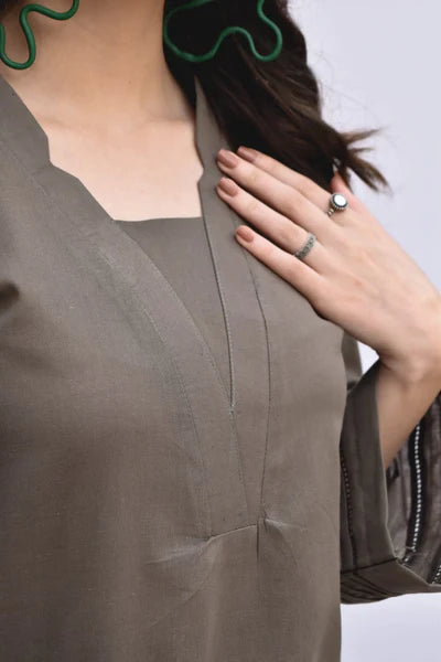 ATM26280 | Pakistani Designer's Zoae 2PC Readymade Suit