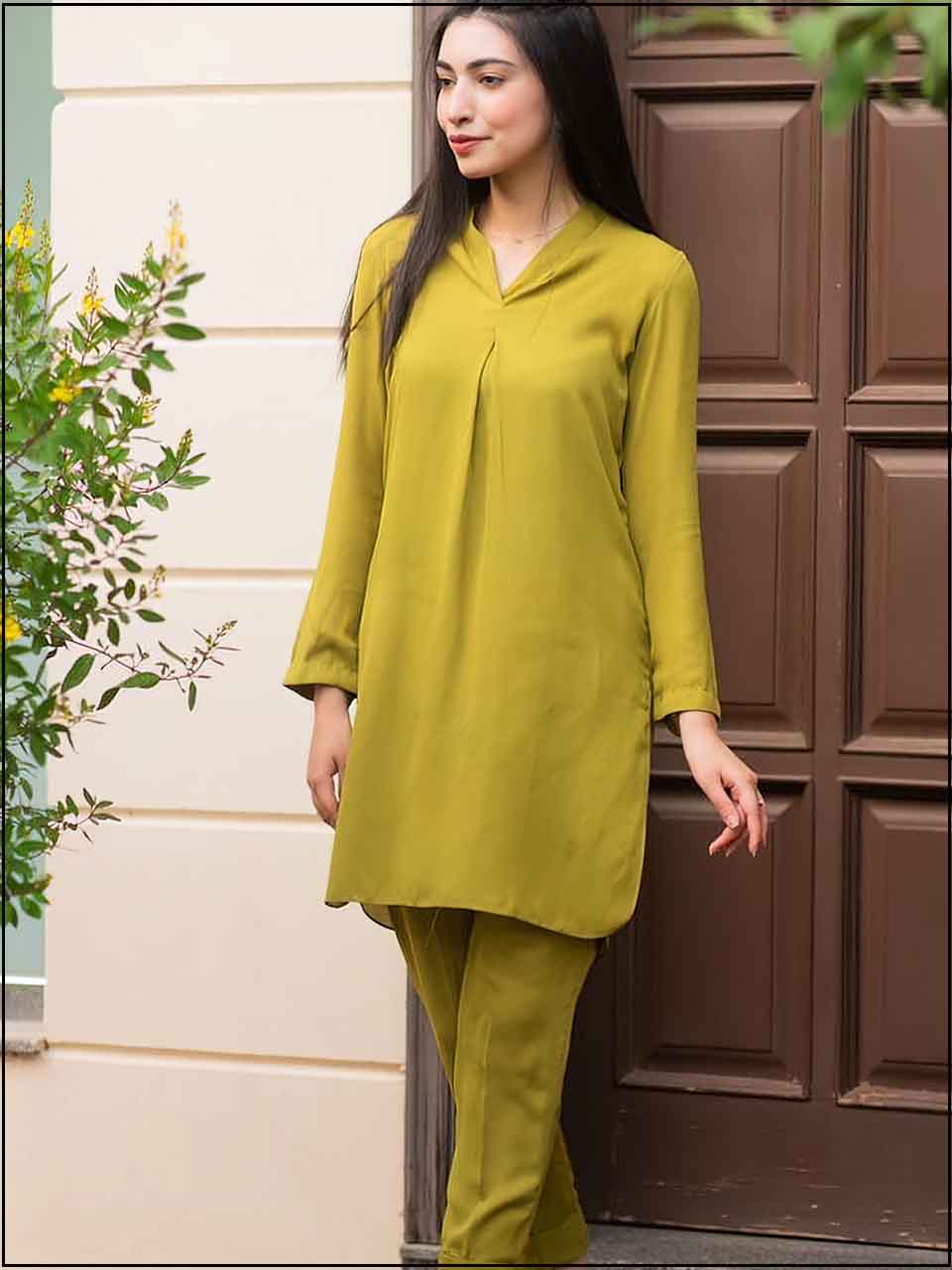 ATM1105 | Emerald Green 2-Piece Luxe Cotton Readymade Suit