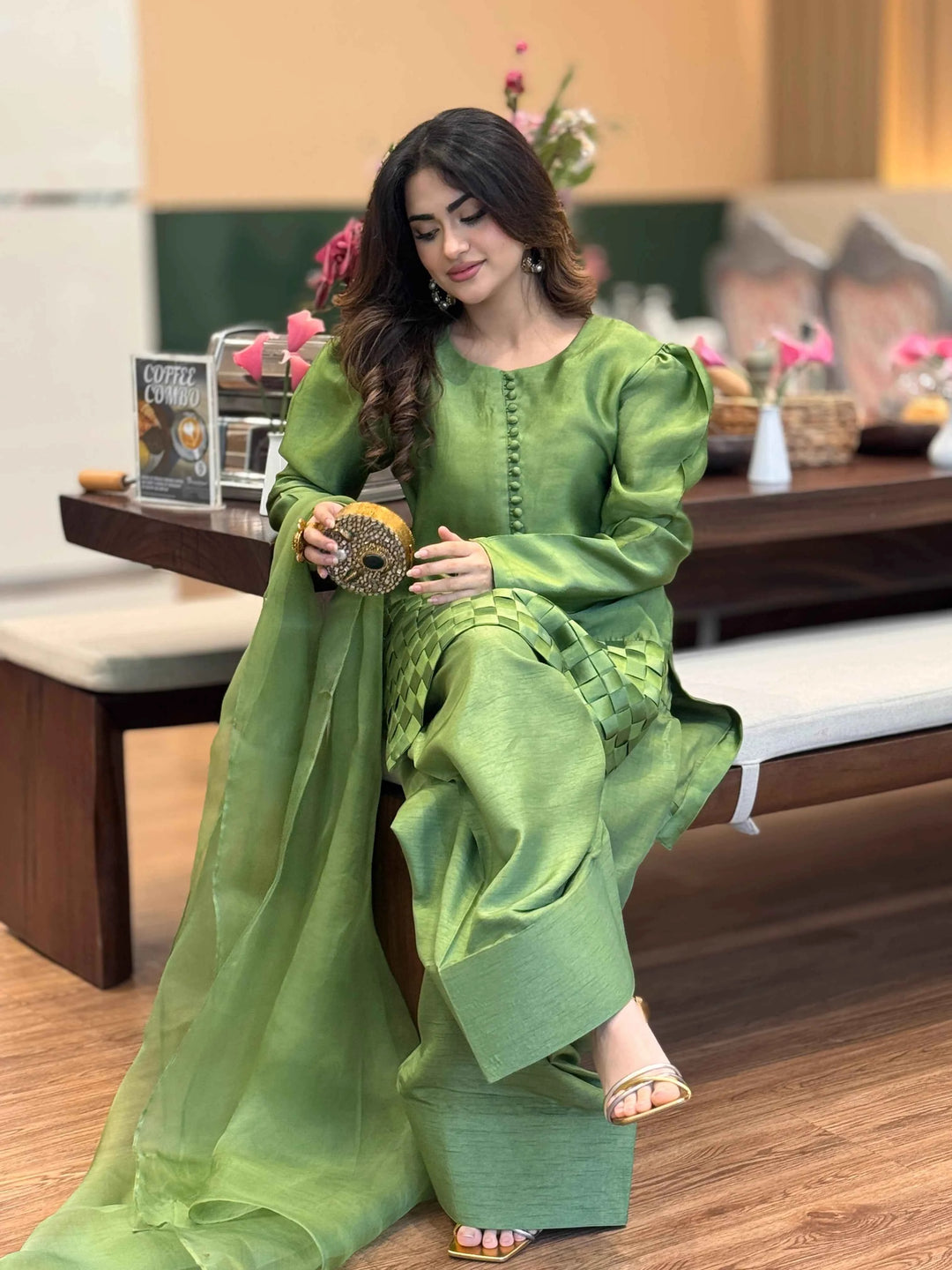 ATM25029 | Chatai Masterpiece in Moss Green