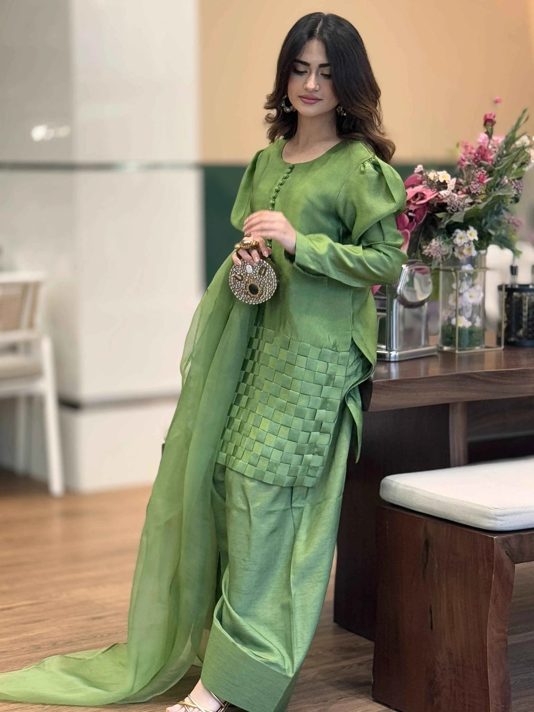 ATM25029 | Chatai Masterpiece in Moss Green