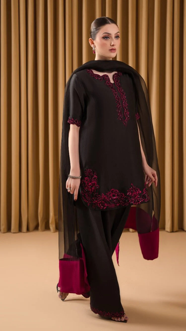 ATM25032 | Shadow Rose Set