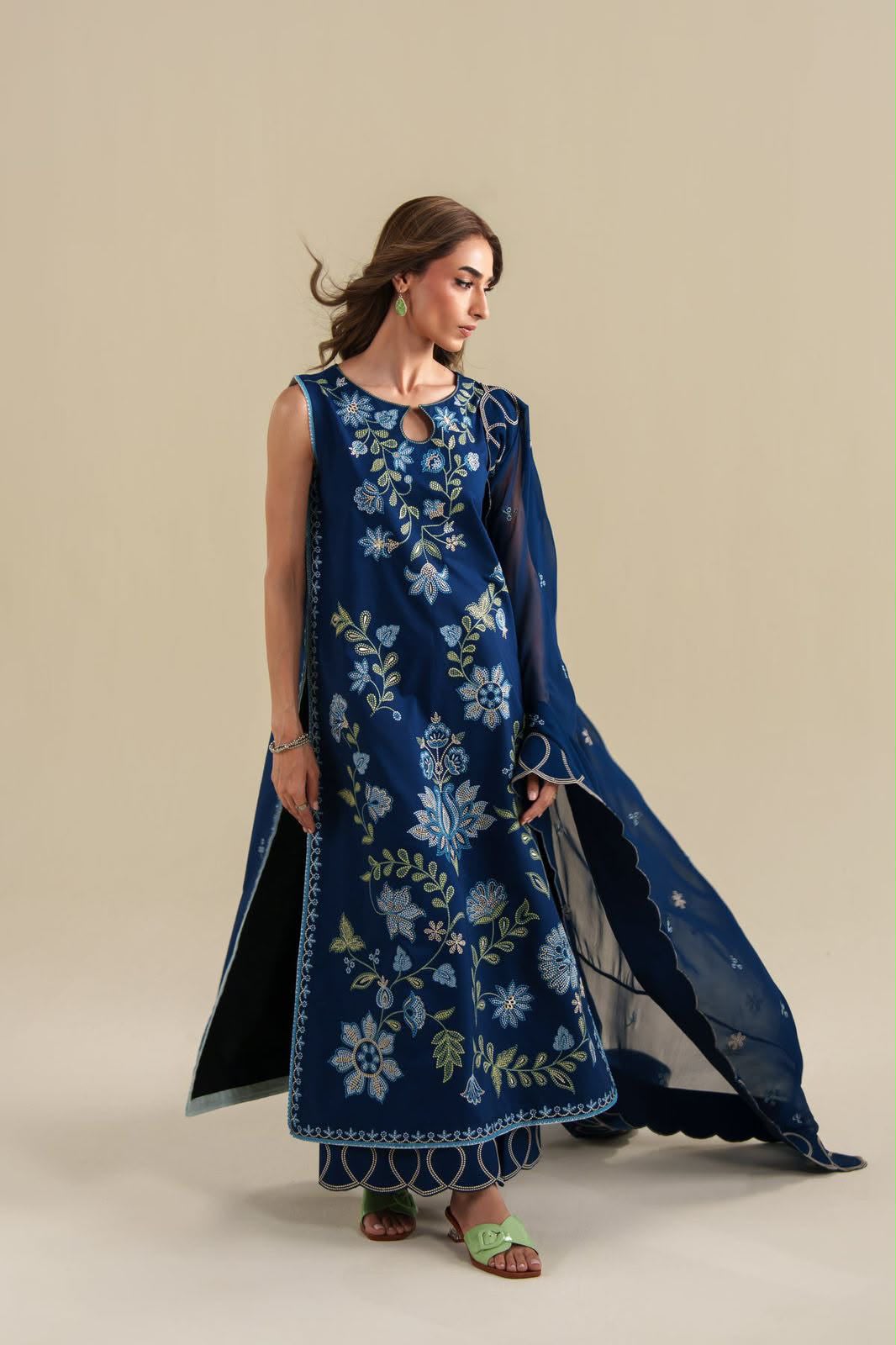 Dhanak 3-Piece Heavy Embroidered Suit Chalk Patti Luxury Shawl Unstitched Teal