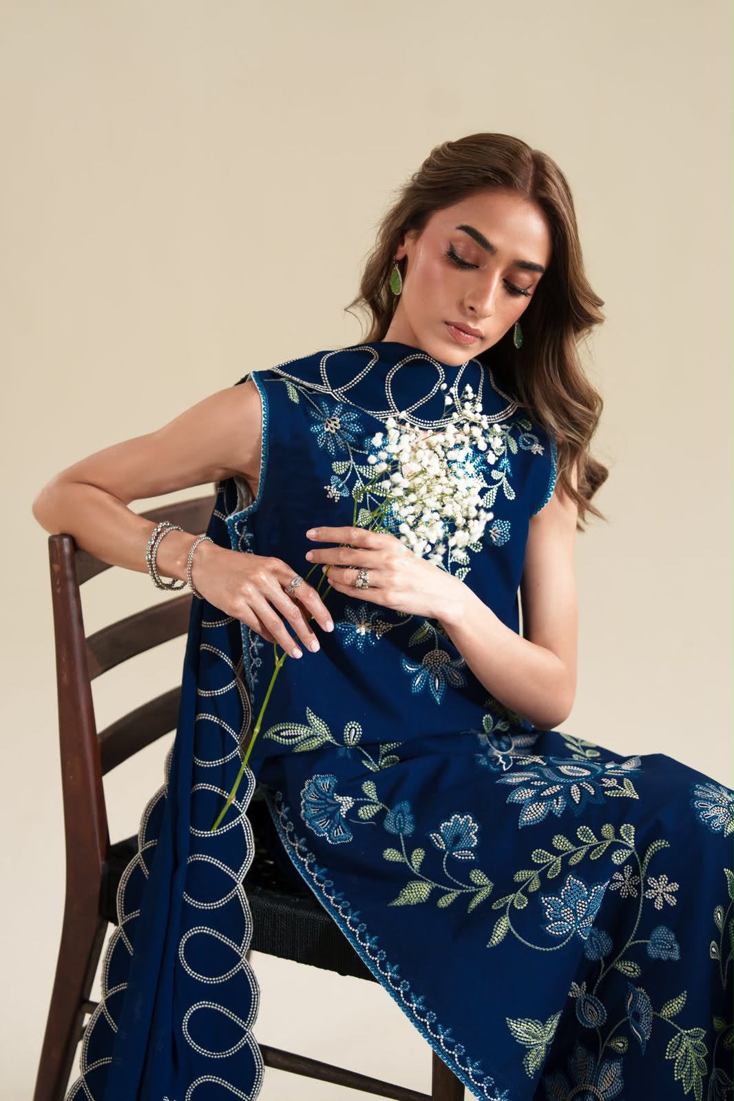 Dhanak 3-Piece Heavy Embroidered Suit Chalk Patti Luxury Shawl Unstitched Teal - view 2