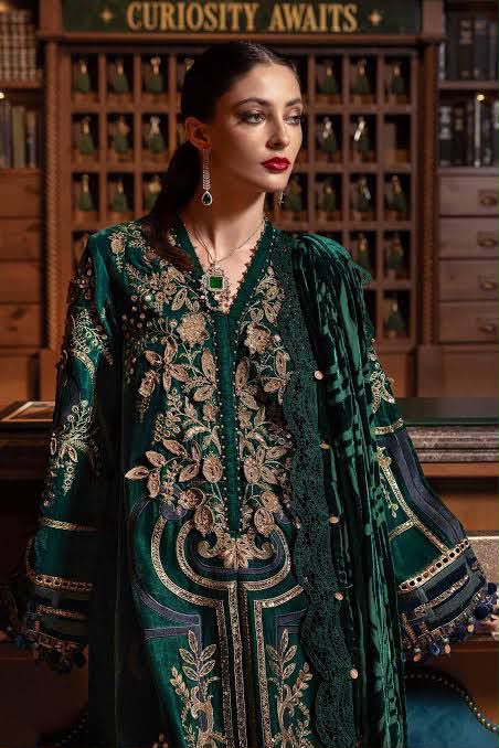 Emerald Green Dhanak 3 Piece Gold Embroidered Suit with Embroidered Dupatta - view 2