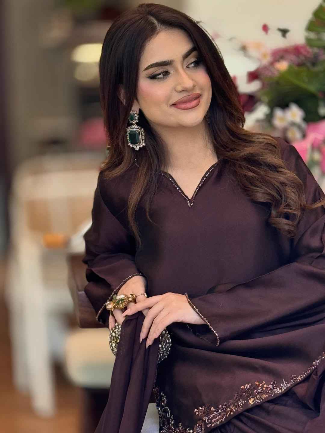 ATM25028 | Zardozi