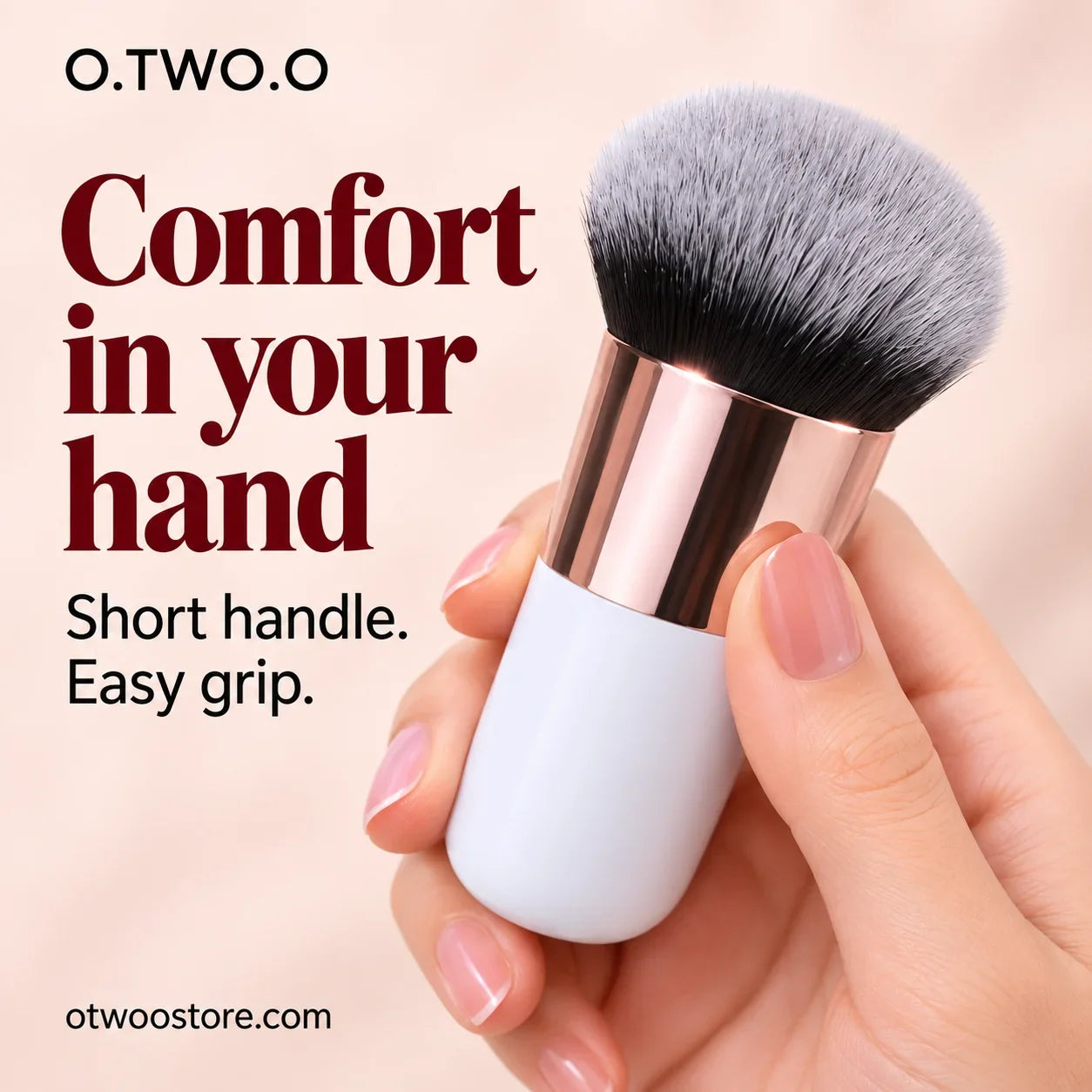 O.TWO.O Fluffy Brush